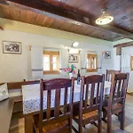 Chalet Homestead Bahor With Whirlpool - Happy