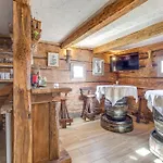 Homestead Bahor With Whirlpool - Happy *