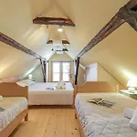 Homestead Bahor With Whirlpool - Happy