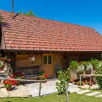 Homestead Bahor With Whirlpool - Happy * Črnomelj