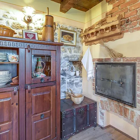 Chalet Homestead Bahor With Whirlpool - Happy Črnomelj