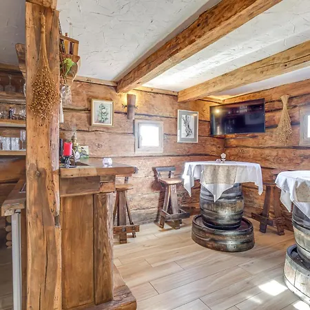 Homestead Bahor With Whirlpool - Happy *