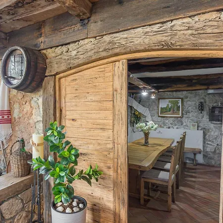 Homestead Bahor With Whirlpool - Happy