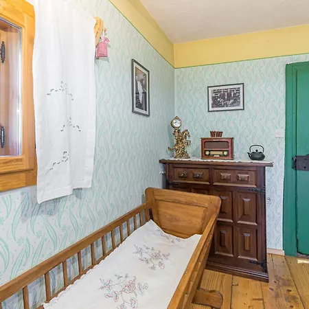 Homestead Bahor With Whirlpool - Happy