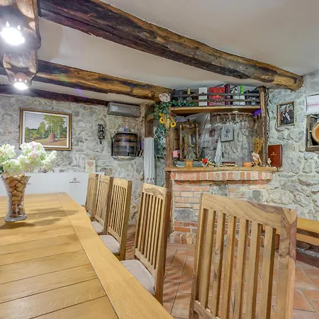 Chalet Homestead Bahor With Whirlpool - Happy Črnomelj