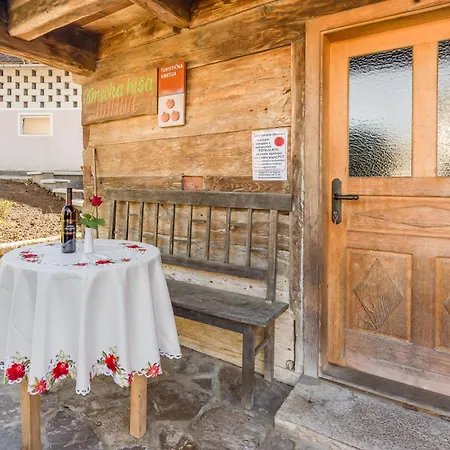 Chalet Homestead Bahor With Whirlpool - Happy