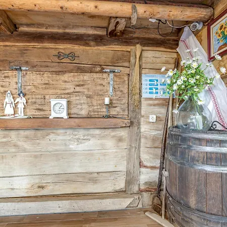 Chalet Homestead Bahor With Whirlpool - Happy Črnomelj