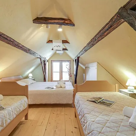 Bahor Heritage Stay & Jacuzzi - Happy Rentals