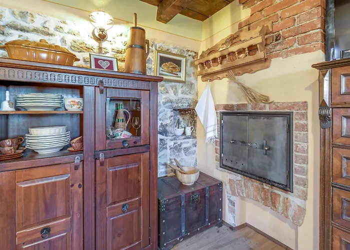 شاليه Homestead Bahor With Whirlpool - Happy Črnomelj