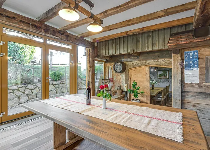 Homestead Bahor With Whirlpool - Happy *