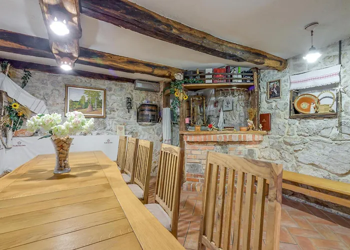 شاليه Homestead Bahor With Whirlpool - Happy Črnomelj