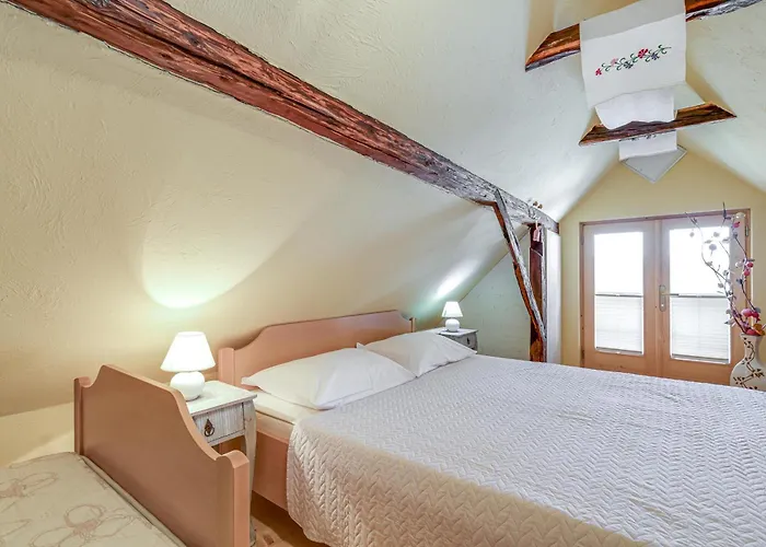 Homestead Bahor With Whirlpool - Happy Chalet