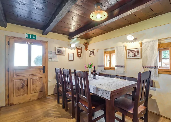 Chalet Homestead Bahor With Whirlpool - Happy *